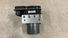 Load image into Gallery viewer, 10 13 Corvette C6 Anti Lock Brake Pump ABS Module GM Brakes 20918428 3K MILES