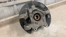 Load image into Gallery viewer, 10 15 Camaro SS ZL1 RH Passenger Side Rear Spindle GM Knuckle Hub Right