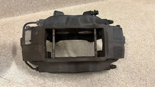 Load image into Gallery viewer, 2010 2015 Camaro SS Front Driver Passenger Brembo Brake Calipers Pair OEM 75K