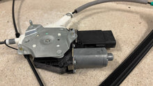 Load image into Gallery viewer, 05 13 Corvette C6 Front Passenger Window Regulator Motor OEM GM 25815796 55K RH