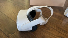 Load image into Gallery viewer, Oculus Meta Quest 2 128gb Controllers Headset Box White Tested Used