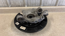 Load image into Gallery viewer, 10 15 Camaro SS RH Passenger Side Rear Spindle GM Knuckle Hub Right 92239046 26K