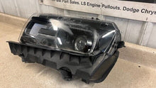 Load image into Gallery viewer, 14 15 Camaro SS Driver Headlight Xenon HID Left OEM GM 23187857 LH DAMAGED