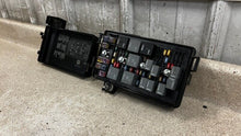 Load image into Gallery viewer, 2008 Corvette C6 Engine Under Hood Fuse Box Block OEM GM 15940756 63K Z06 ZR1