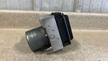 Load image into Gallery viewer, 12 15 Chevrolet Camaro SS ZL1 ABS Anti Lock Brake Pump Module GM 22914250 81K