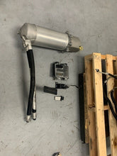 Load image into Gallery viewer, LS7 427ci Dry Sump Engine Pullout WARRANTY 505HP 5K MILES, FREE SHIPPING!! 7.0L