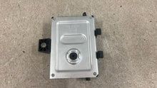 Load image into Gallery viewer, 13 14 Chevrolet Camaro SS Fuel Pump Control Module OEM GM 22874299 FSCM