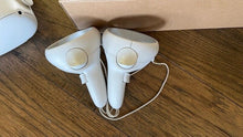 Load image into Gallery viewer, Oculus Meta Quest 2 128gb Controllers Headset Box White Tested Used