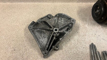 Load image into Gallery viewer, 10 15 Chevrolet Camaro SS Factory A/C Compressor OEM GM 22785353 Bracket AC 46K