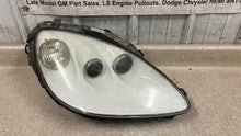 Load image into Gallery viewer, 05 13 C6 Corvette Z06 Passenger Headlight Assembly GM 20789680 White Right