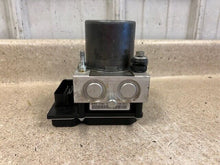 Load image into Gallery viewer, 2012 Corvette C6 Grand Sport Anti Lock Brake Pump ABS Module GM Brakes 52K OEM