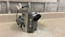 Load image into Gallery viewer, 1999 2000 C5 Corvette OEM ABS ANTI LOCK BRAKE PUMP MODULE 09360921 GM 57K MILES!
