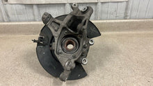 Load image into Gallery viewer, 11 14 Dodge Challenger R/T Passenger Rear Spindle Assembly Knuckle Hub 62K Right