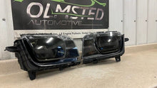 Load image into Gallery viewer, 10 15 Camaro SS Driver Passenger Headlight Xenon HID GM 22959919 LH RH 33K Tint