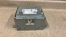 Load image into Gallery viewer, 13 15 Camaro SS ZL1 Navigation Stereo Radio Receiver GM 23286602 Display