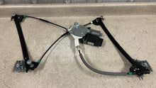 Load image into Gallery viewer, 05 13 Corvette C6 Z06 Front Driver Window Regulator Motor OEM GM 25815795 Left