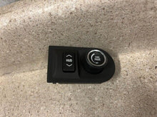 Load image into Gallery viewer, 10 15 Chevrolet Camaro SS Heads Up Display Control Switch HUD OEM GM 92224604