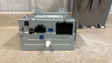 Load image into Gallery viewer, 13 15 Camaro SS ZL1 Navigation Stereo Radio Receiver GM 23286602 Display NICE