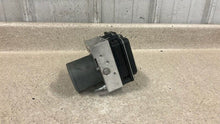 Load image into Gallery viewer, 2010 2013 Chevrolet Camaro SS ABS Brake Pump Module OEM GM 92246444 45K