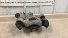 Load image into Gallery viewer, 10 15 Camaro SS ZL1 RH Passenger Side Rear Spindle GM Knuckle Hub Right