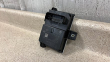 Load image into Gallery viewer, 13 14 Chevrolet Camaro SS Fuel Pump Control Module OEM GM 22874299 FSCM 33K