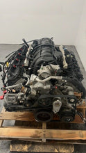 Load image into Gallery viewer, Dodge 5.7L 345 Hemi SRT Engine & 5 Speed Automatic Pullout 375HP 107k MILES!