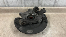 Load image into Gallery viewer, 10 15 Camaro SS RH Passenger Side Rear Spindle GM Knuckle Hub Right 92239046
