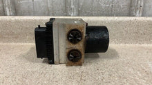 Load image into Gallery viewer, 07 10 Chevrolet Silverado 2500 3500 ABS Anti Lock Brake Pump OEM GM 25802684