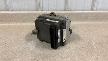 Load image into Gallery viewer, 97 00 C5 Corvette OEM ABS ANTI LOCK BRAKE PUMP MODULE 09360921 V CODE EBCM