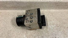 Load image into Gallery viewer, 07 10 Chevrolet Silverado 2500 3500 ABS Anti Lock Brake Pump OEM GM 25802684