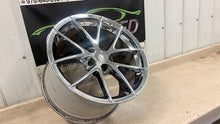 Load image into Gallery viewer, 05 13 Corvette C6 Z06 Speedline Rear 19'' Chrome Wheel GM 9596791 19X12 Rim