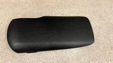 Load image into Gallery viewer, 05 13 Chevrolet C6 Corvette Z06 Center Console Lid Armrest Black Leather GM