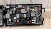 Load image into Gallery viewer, 10 11 Camaro SS Engine Under Hood Fuse Box Block Assembly OEM GM 22765979 59K