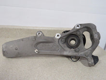 Load image into Gallery viewer, 08 15 Cadillac CTS CTSV Passenger RH Front Spindle HUB ASSEMBLY 15775068 52K
