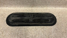 Load image into Gallery viewer, 08 09 Pontiac G8 GT Driver Side Hood Grille Insert Duct Inlet Insert GM 92218424