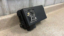 Load image into Gallery viewer, 2008 Corvette C6 Engine Under Hood Fuse Box Block OEM GM 15940756 21K Z06 ZR1