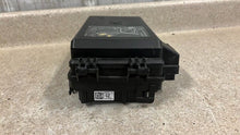 Load image into Gallery viewer, 2008 Corvette C6 Engine Under Hood Fuse Box Block OEM GM 15940756 21K Z06 ZR1