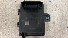 Load image into Gallery viewer, 13 14 Chevrolet Camaro SS Fuel Pump Control Module OEM GM 22874299 FSCM 33K