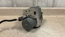 Load image into Gallery viewer, 2001 2004 Chevrolet C5 Corvette OEM ABS ANTI LOCK BRAKE PUMP MODULE 10306496 GM