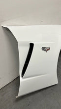 Load image into Gallery viewer, 06 13 Corvette C6 Z06 60th Anniversary Passenger Front Fender Right GM Wide 3K
