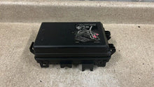 Load image into Gallery viewer, 09 13 Corvette C6 Engine Fuse Junction Box Block OEM GM 22739140 Z06 ZR1