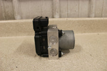 Load image into Gallery viewer, 16 18 Chevrolet Camaro SS ZL1 ABS Anti Lock Brake Pump Module GM 84154732 49K