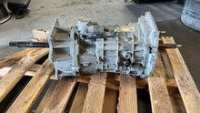 Load image into Gallery viewer, 06 13 Corvette C6 Z06 T-56 Manual Transmission TUET4197 GM 24264056 WARRANTY 77K