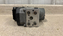 Load image into Gallery viewer, 99 02 Firebird Camaro ABS 4 Channel Anti Lock Brake Pump Module GM 10423623 53K