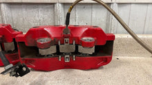 Load image into Gallery viewer, 05 13 Corvette C6 Z06 Front Brake Calipers 6 Piston Set Brakes OEM 18K Miles