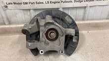 Load image into Gallery viewer, 10 15 Camaro SS ZL1 RH Passenger Side Rear Spindle GM Knuckle Hub Right