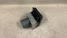 Load image into Gallery viewer, 12 15 Chevrolet Camaro SS ZL1 ABS Anti Lock Brake Pump Module GM 22914250 58K