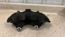 Load image into Gallery viewer, 15 19 Corvette C7 Z06 Front Right Left 6 Piston Brake Calipers Brembo Burnt