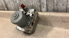 Load image into Gallery viewer, 2008 Chevrolet Corvette C6 Anti Lock Brake Pump ABS Module OEM GM 25847889 78K