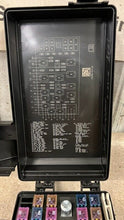 Load image into Gallery viewer, 09 13 Corvette C6 Engine Fuse Box Block Assembly OEM GM 20904541 35K Z06 ZR1